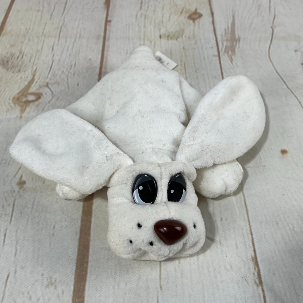 Vintage 1997 Galoob Pound Puppies Cream Pound Puppy Collectible 7" Plush Rare